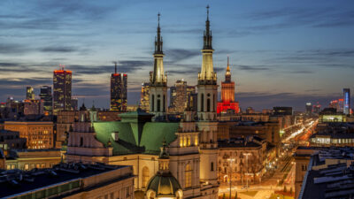 Varsova da paskalya oncesi trafik duzenlemeleri ve yaya alanlari 58486