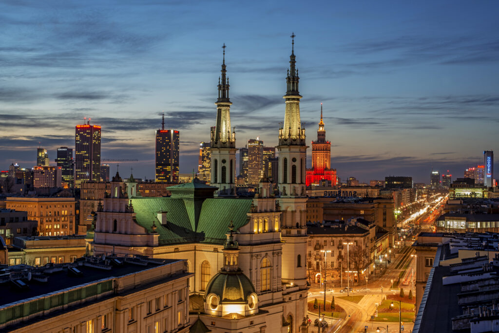 Varsova da paskalya oncesi trafik duzenlemeleri ve yaya alanlari 58486