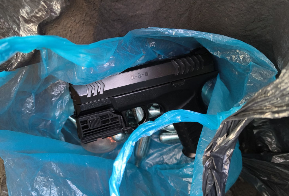 Varsova da restoranda tehdit ve gozalti 59601