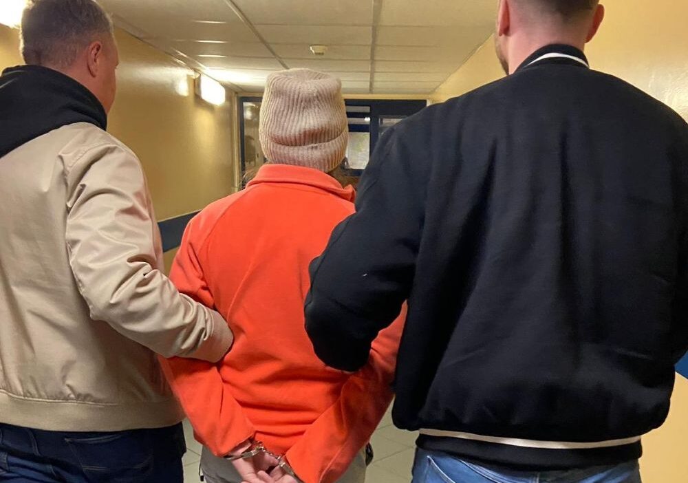 Varsova da sac yakma olayi supheli tutuklandi 3 ay tutukluluk karari 59261