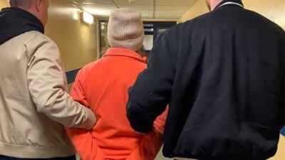 Varsova da sac yakma olayi supheli tutuklandi 3 ay tutukluluk karari 59261