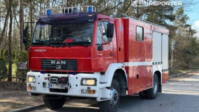 Varsova da siddetli ruzgar tehlikeli egilen agac i cin yuksek i rtifa mudahalesi 59502