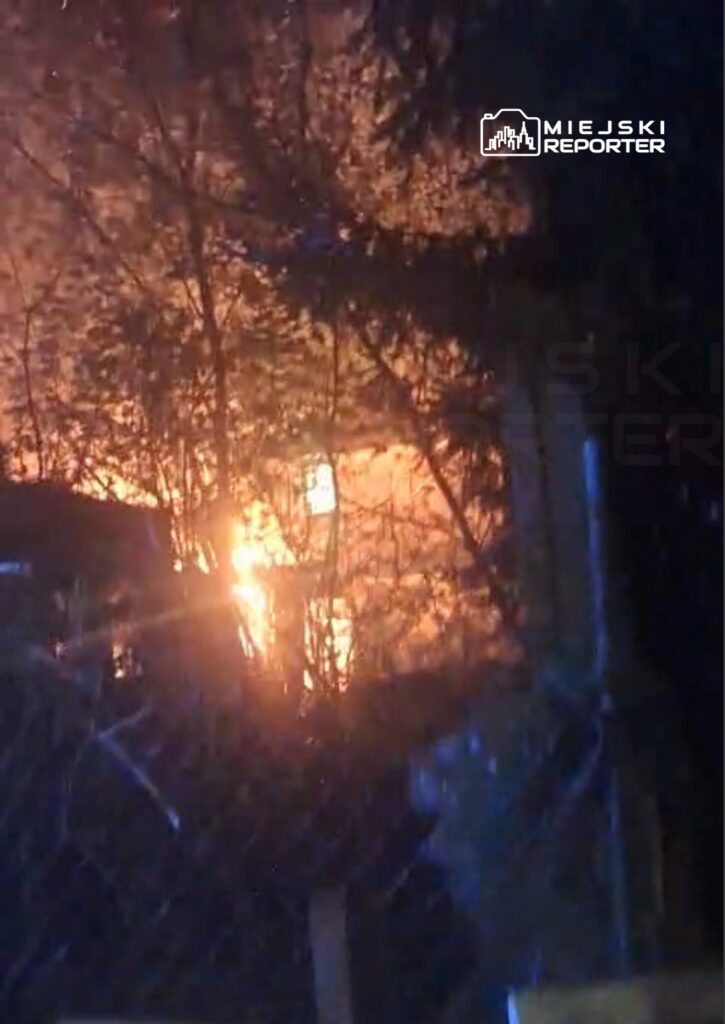 varsova da terk edilmis bir binada yangin bir supheli gozaltinda 66806