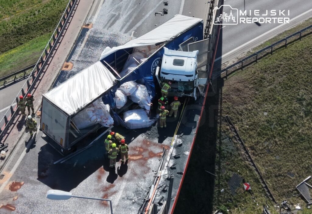 Varsova da tir kazasi surucu alkollu yakalandi trafik aksadi 65378