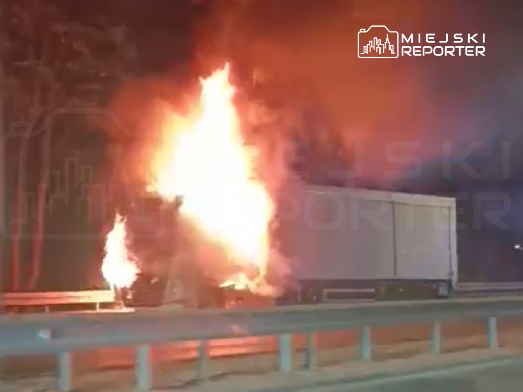 varsova da tir yangini wis ostrada yi kapatti 61212