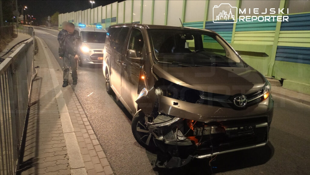 Varsova da trafik kazasi surucu uyusturucu etkisi altinda yakalandi 60189