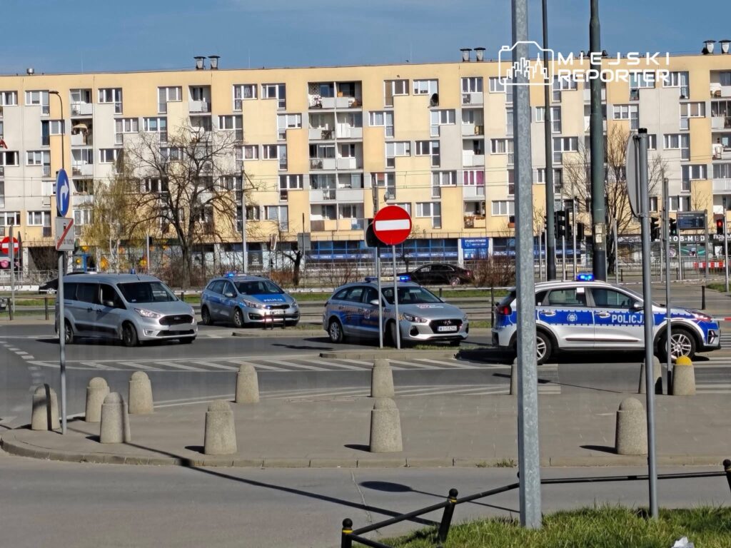 varsova da tren i stasyonunda supheli paket alarmi 58728