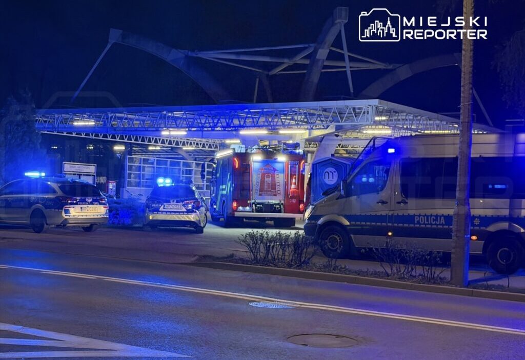 Varsova da tren kazasi bir kisi hayatini kaybetti demiryolu hattinda aksama 60247