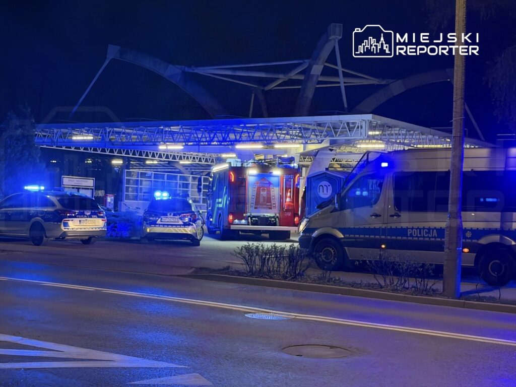 varsova da tren kazasi bir kisi hayatini kaybetti demiryolu hattinda aksama 60247