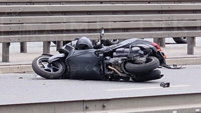 Varsova da zincirleme trafik kazasi motosiklet surucusu yaralandi 62003