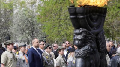 Varsova getto sunun 83 yil donumunde anma torenleri ve sagci gruplarin boykot girisimi 63522