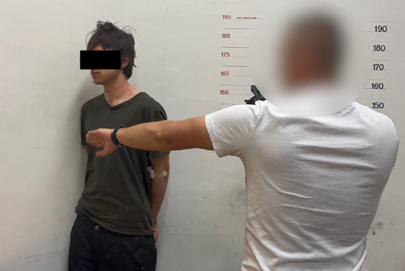 Varsova kampusunde cinayet supheli psikotik durumda ve cezai sorumlulugu tartismali 63125