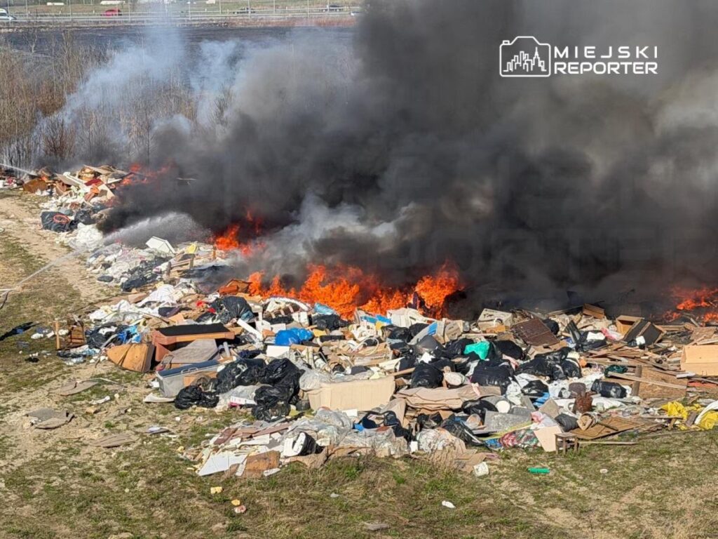 varsova sinirinda cikan yangin i tfaiye ekiplerini seferber etti 57804