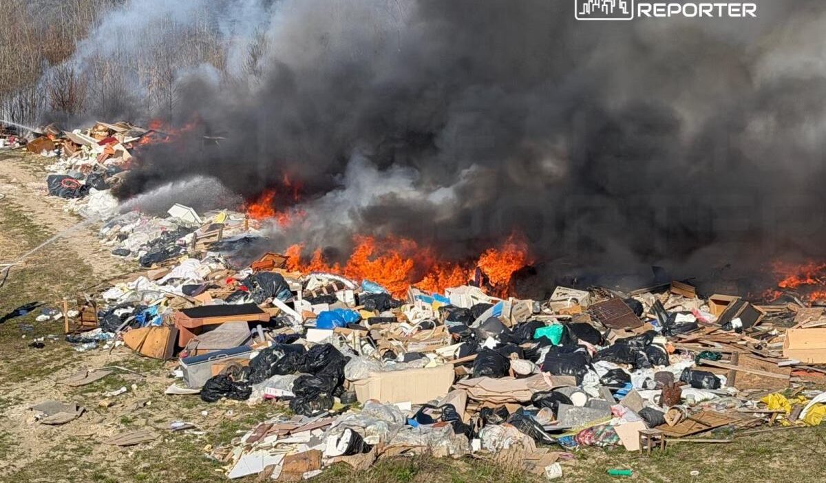 Varsova sinirinda cikan yangin i tfaiye ekiplerini seferber etti 57804