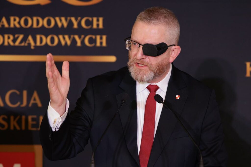 vilnius polonyali asiri sagci siyasetci braun un ziyaretine i zin vermiyor 66092