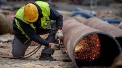 Wa owicka caddesi nde kanalizasyon calismalari bir ay surecek trafik akisi etkilenecek 65988