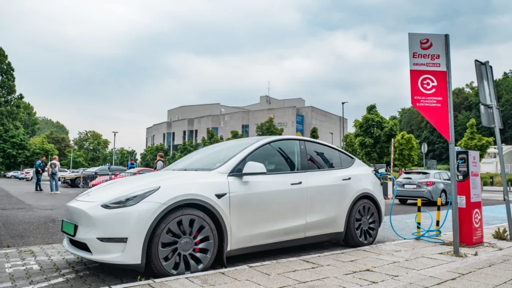 yuksek yakit fiyatlari elektrikli araclara talebi artiriyor 60861