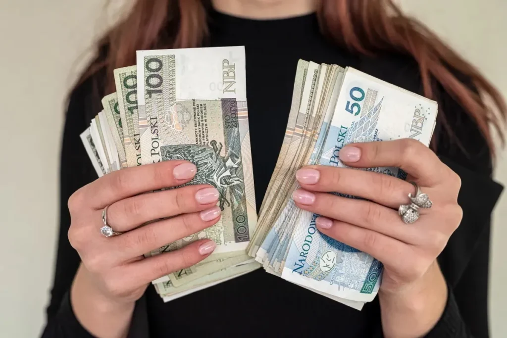 50 yas ustune de cocuk parasi emeklilere ve orta yaslilara destek talebi artiyor 67659