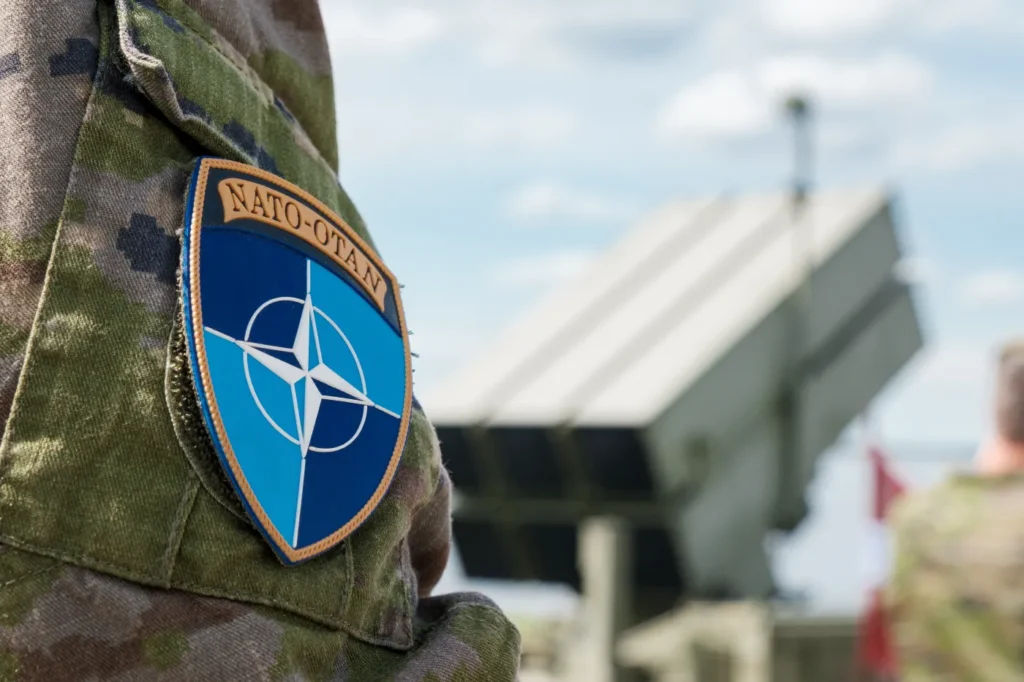 abd askeri varliginin azaltilmasi nato ve avrupa da tepkilere yol acti 67878