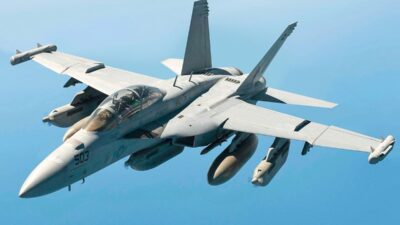 Abd de ea 18g growler tipi iki askeri ucak dustu 70475