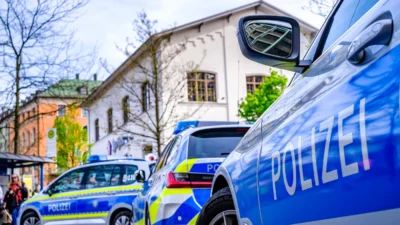 Almanya nin leipzig sehrinde kalabaliga arac carpti can kayiplari var 68537