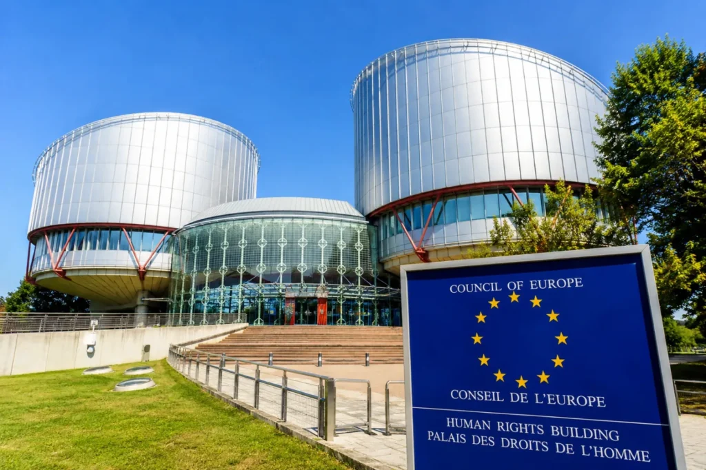 avrupa i nsan haklari mahkemesi nden polonya hakkinda yargi karari 71790