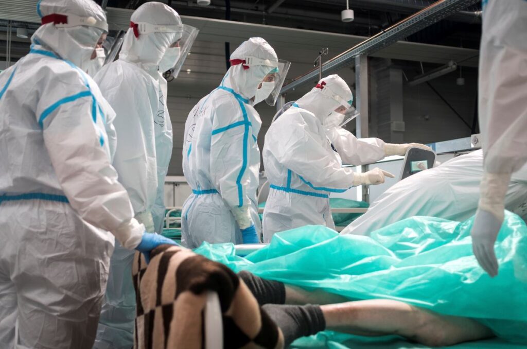 cekya ebola suphesi bulunan abd li doktoru kabul etmeye hazirlaniyor 71367