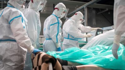 Cekya ebola suphesi bulunan abd li doktoru kabul etmeye hazirlaniyor 71367
