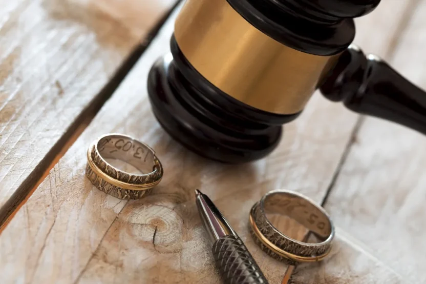 Cumhurbaskani nin bosanma veto su mahkemeleri felc edecek olu i liskilerin agonisini uzatiyor 69635