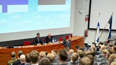 Estonya hava sahasında tanımlanamayan insansız hava aracı vuruldu 2 Estonya hava sahasinda tanimlanamayan insansiz hava araci vuruldu 71263