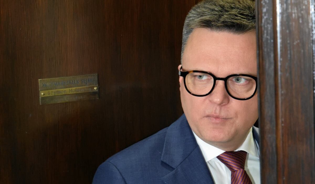 Hołownia, collegium humanum i̇ddialarına karşı savunma hazırladı 1 Ho ownia collegium humanum i ddialarina karsi savunma hazirladi 68271