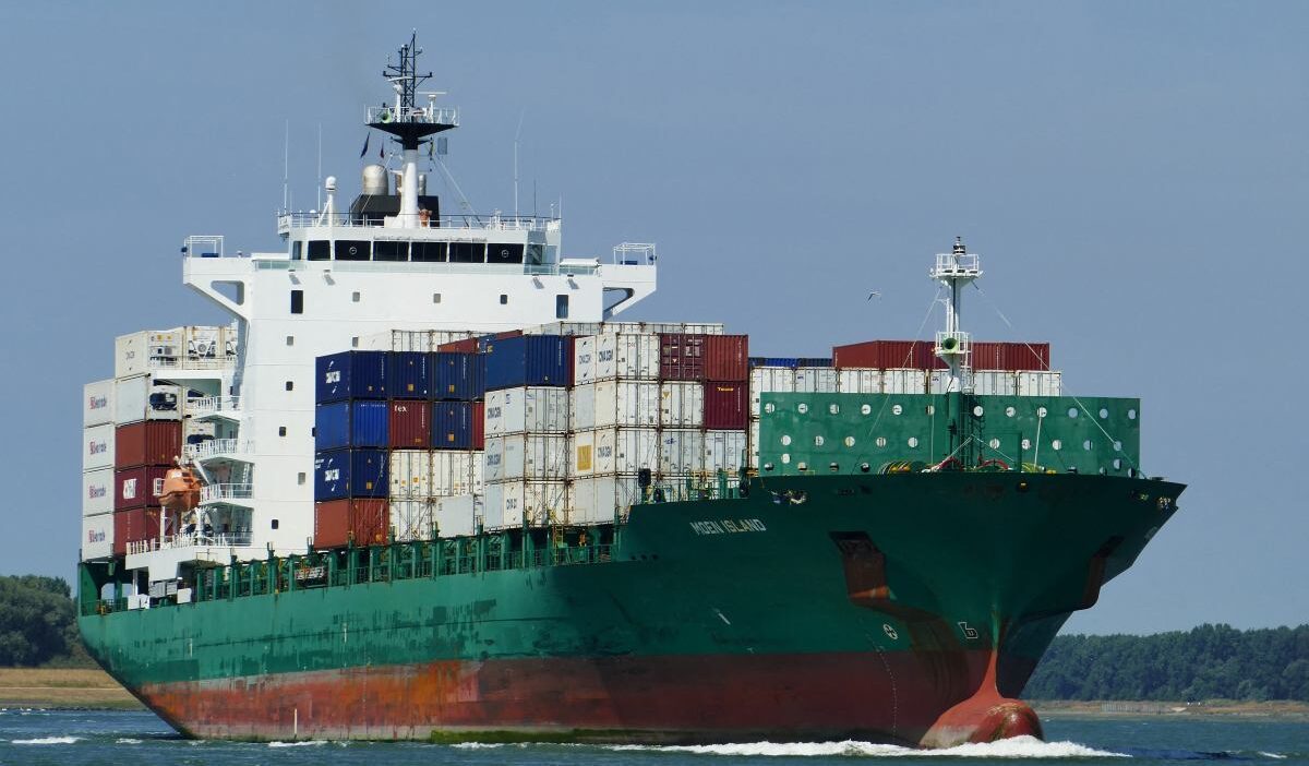 Hormuz bogazi nda kargo gemisine fuze saldirisi ve abd nin ozgurluk projesi 69264