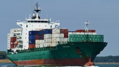 Hormuz bogazi nda kargo gemisine fuze saldirisi ve abd nin ozgurluk projesi 69264