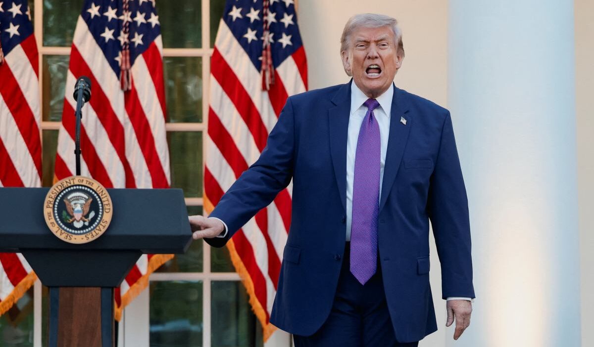 I ran dan abd nin baris teklifine sartli yanit donald trump yeniden askeri mudahale secenegini masaya getirdi 69811