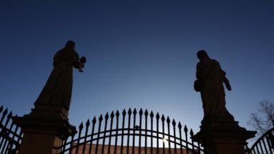 Kalwaria zebrzydowska daki unesco mirasi alanina saldiri satanist semboller 68124