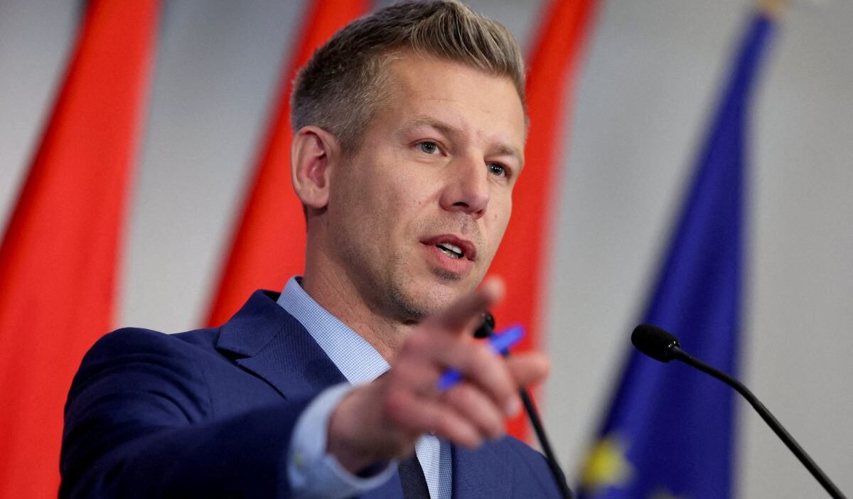 Macaristan da bakanlik binasinda i mha edilmis kampanya materyalleri bulundu 70490