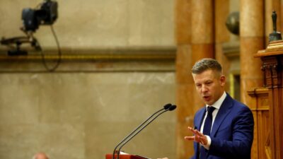 Macaristan uluslararasi ceza mahkemesi nde kalma karari aldi 73333