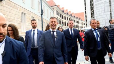 Macaristan, varşova büyükelçisini geri çağırdı ve dış politikada yeni dönem başlattı 2 Macaristan varsova buyukelcisini geri cagirdi ve dis politikada yeni donem baslatti 70832