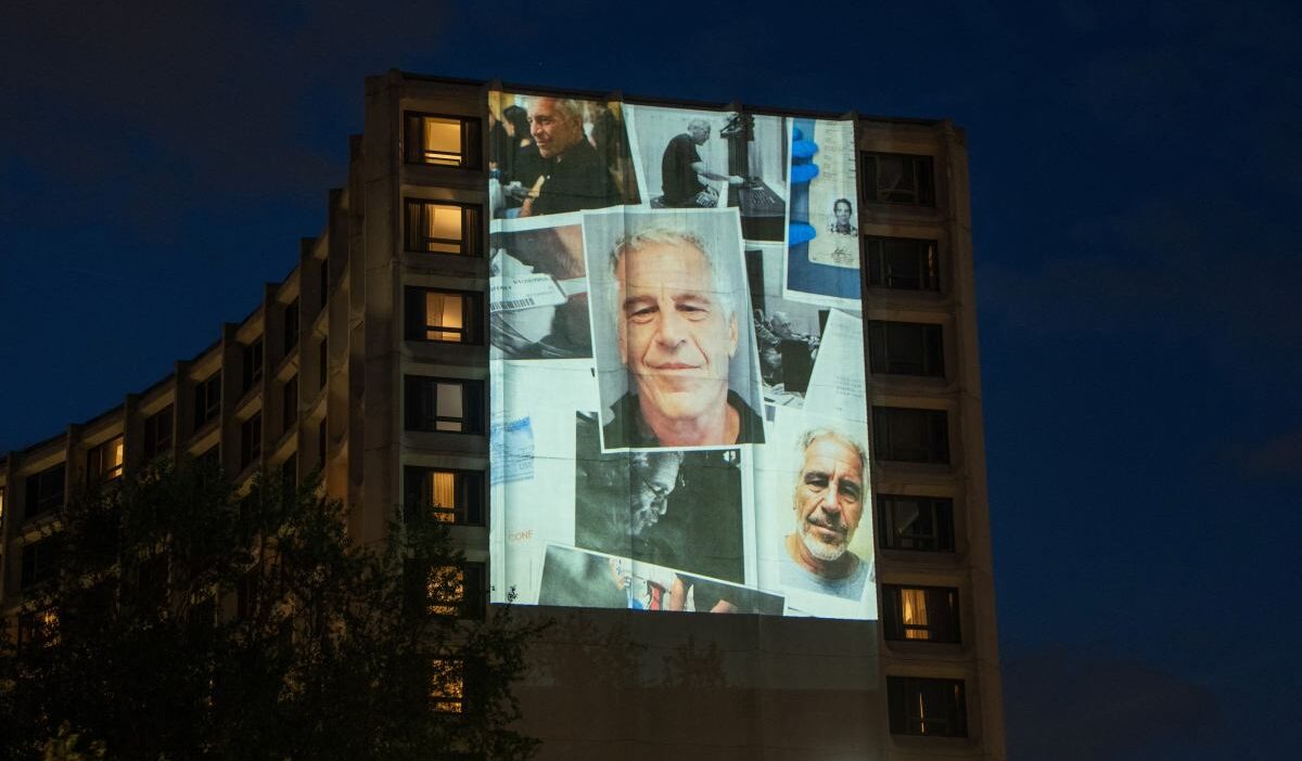 Mahkeme karariyla jeffrey epstein e ait i ddia edilen veda notu kamuoyuna aciklandi 69173