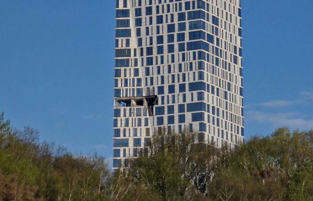 moskova da dron saldirisi mosfilm tower hedef alindi 68360