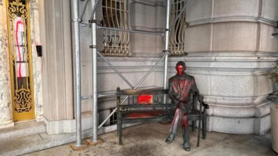 New york taki polonya konsoloslugu ve jan karski aniti na i ki kez saldiri duzenlendi 73938