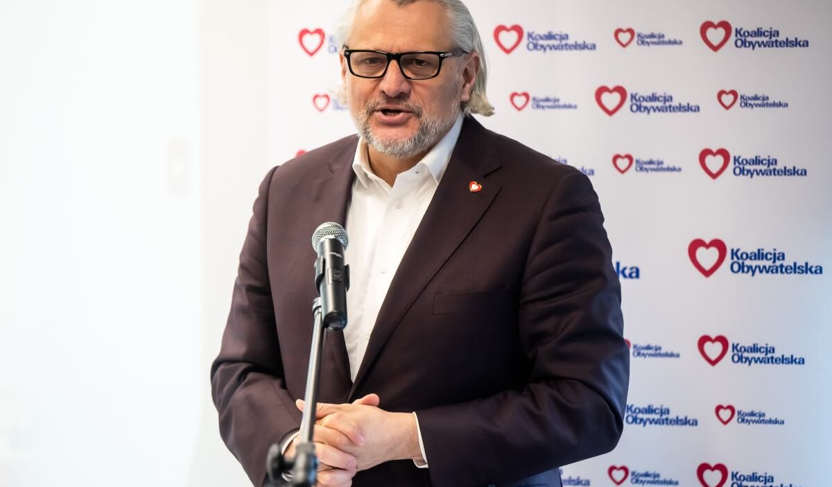 Nfz den aleksandr w kujawski hastanesine usulsuzluk cezasi senator lenz in oglunun tedavisi i nceleme altinda 69047