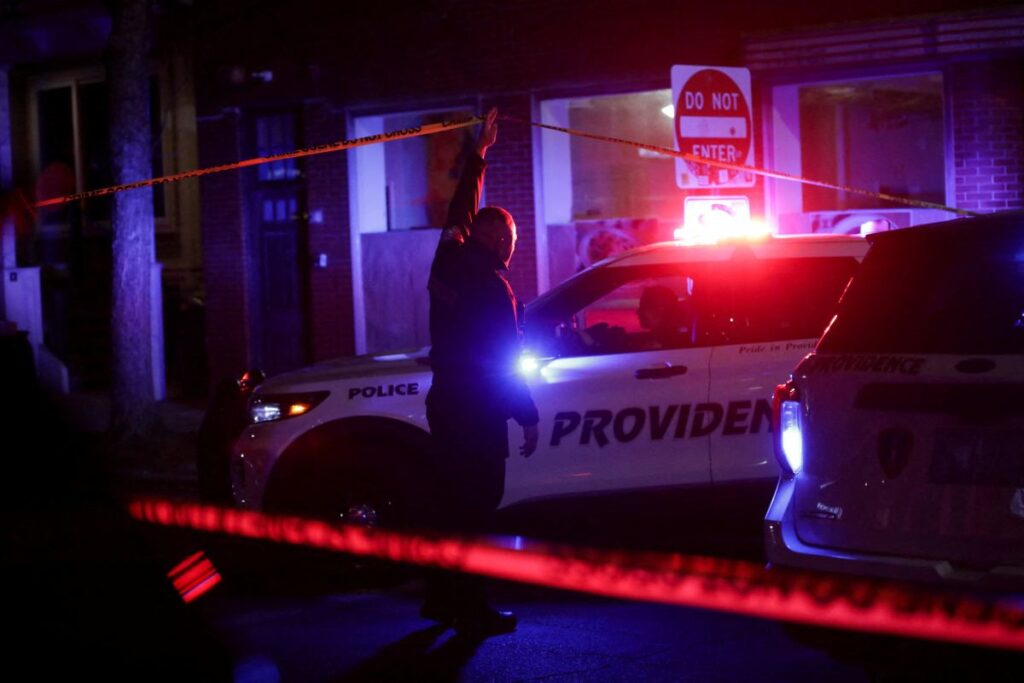 oklahoma da gencler arasindaki toplantida silahli saldiri cok sayida yarali 68342