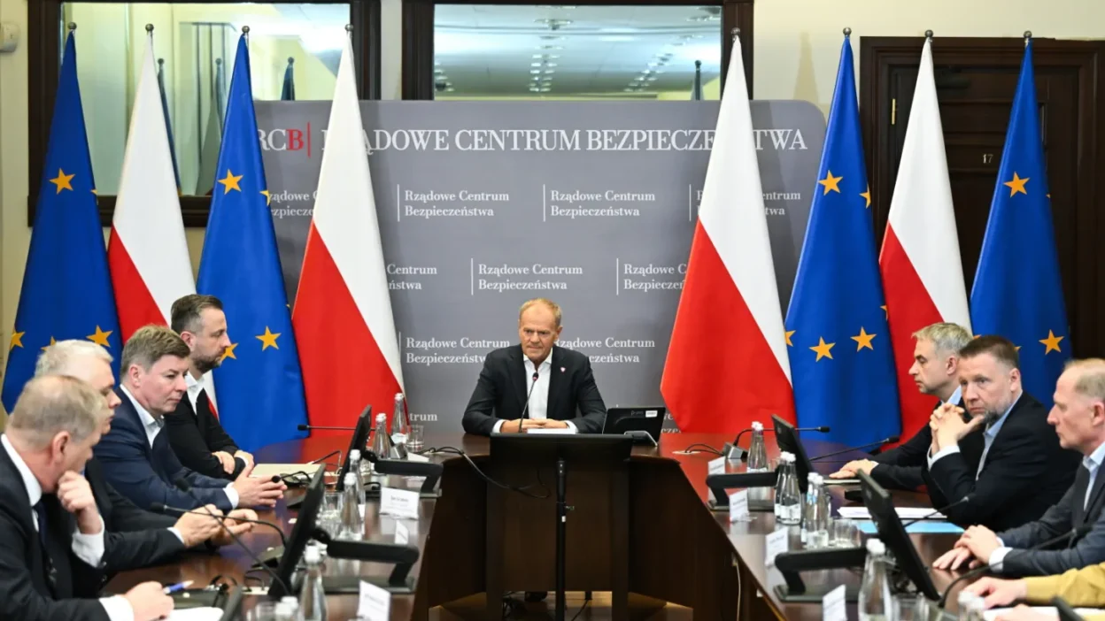 Polonya başbakanı donald tusk’tan asılsız ihbar provokasyonlarına karşı talimat 1 Polonya basbakani donald tusk tan asilsiz ihbar provokasyonlarina karsi talimat 72633
