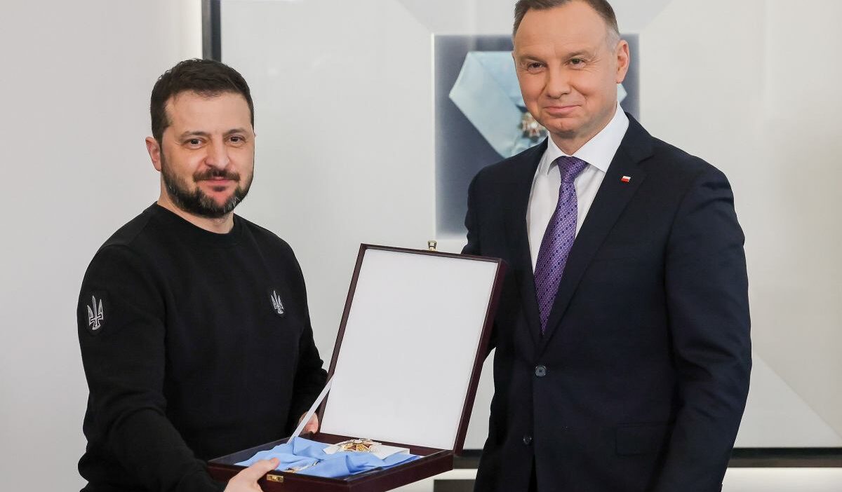 Polonya cumhurbaskani nawrocki den zelenski ye beyaz kartal nisani elestirisi 73748