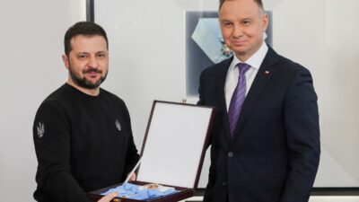 Polonya cumhurbaşkanı nawrocki’den zelenski’ye beyaz kartal nişanı eleştirisi 3 Polonya cumhurbaskani nawrocki den zelenski ye beyaz kartal nisani elestirisi 73748