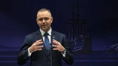 Polonya cumhurbaskani nawrocki yeni anayasa konseyi kuruyor 67725