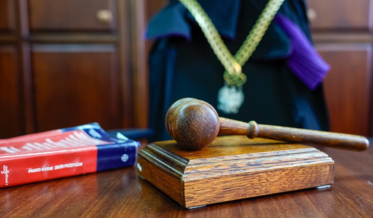 Polonya’da 13 yaşındaki çocuğun ölümüyle ilgili dört kişi tutuklandı 1 Polonya da 13 yasindaki cocugun olumuyle ilgili dort kisi tutuklandi 71096