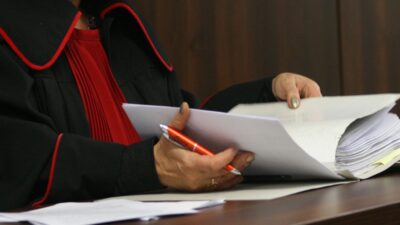 Polonya da 13 yasindaki miko aj in olumune iliskin 4 kisi gozaltina alindi 70987