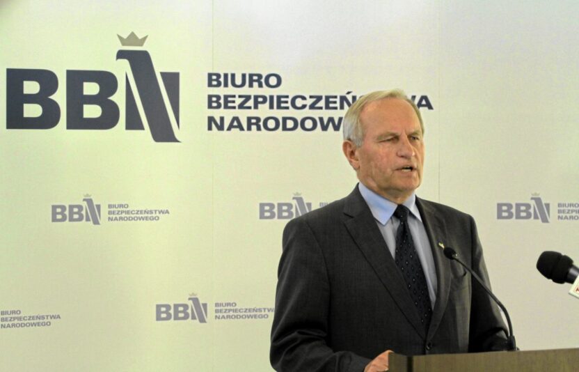 Polonya da bbn ve hukumet arasinda safe programi anlasmazligi 73988
